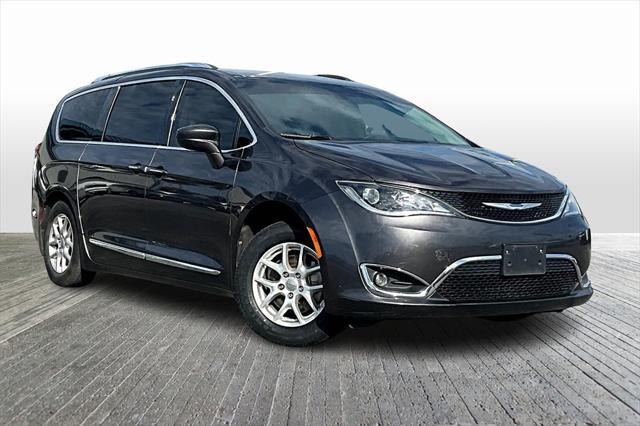 used 2020 Chrysler Pacifica car, priced at $11,999