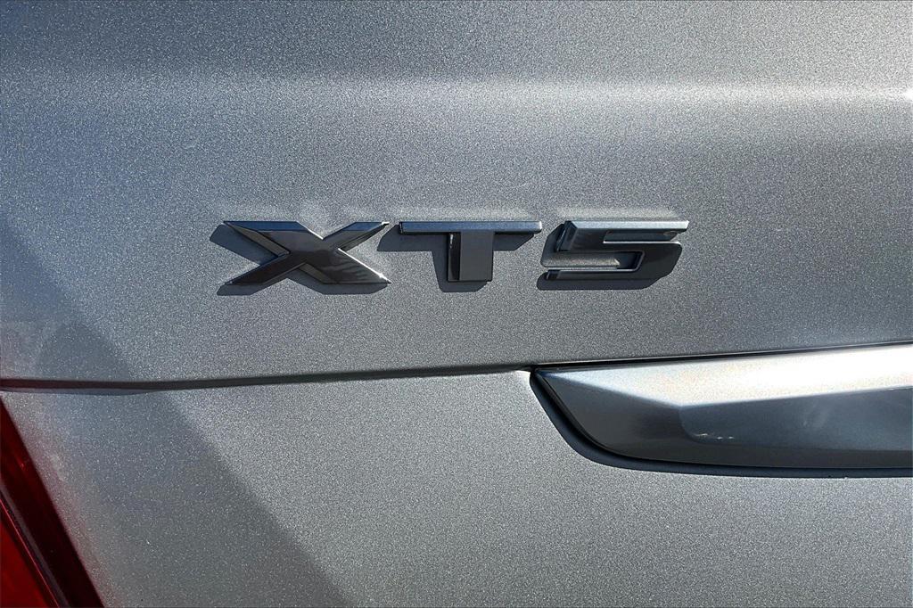used 2019 Cadillac XT5 car, priced at $19,972