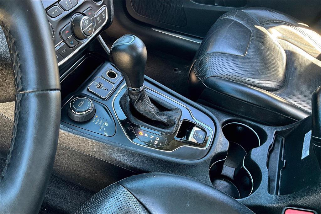 used 2019 Jeep Cherokee car, priced at $14,995