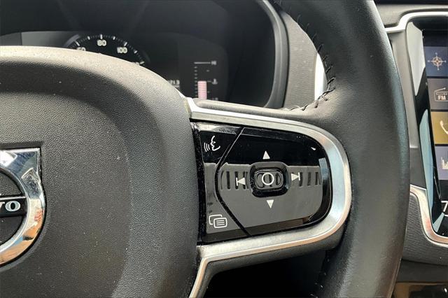 used 2018 Volvo XC90 car, priced at $15,999