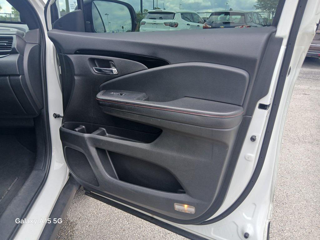 used 2022 Honda Pilot car, priced at $32,669