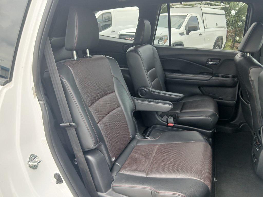 used 2022 Honda Pilot car, priced at $32,669