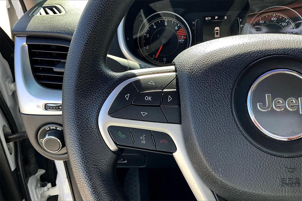 used 2016 Jeep Cherokee car, priced at $11,170