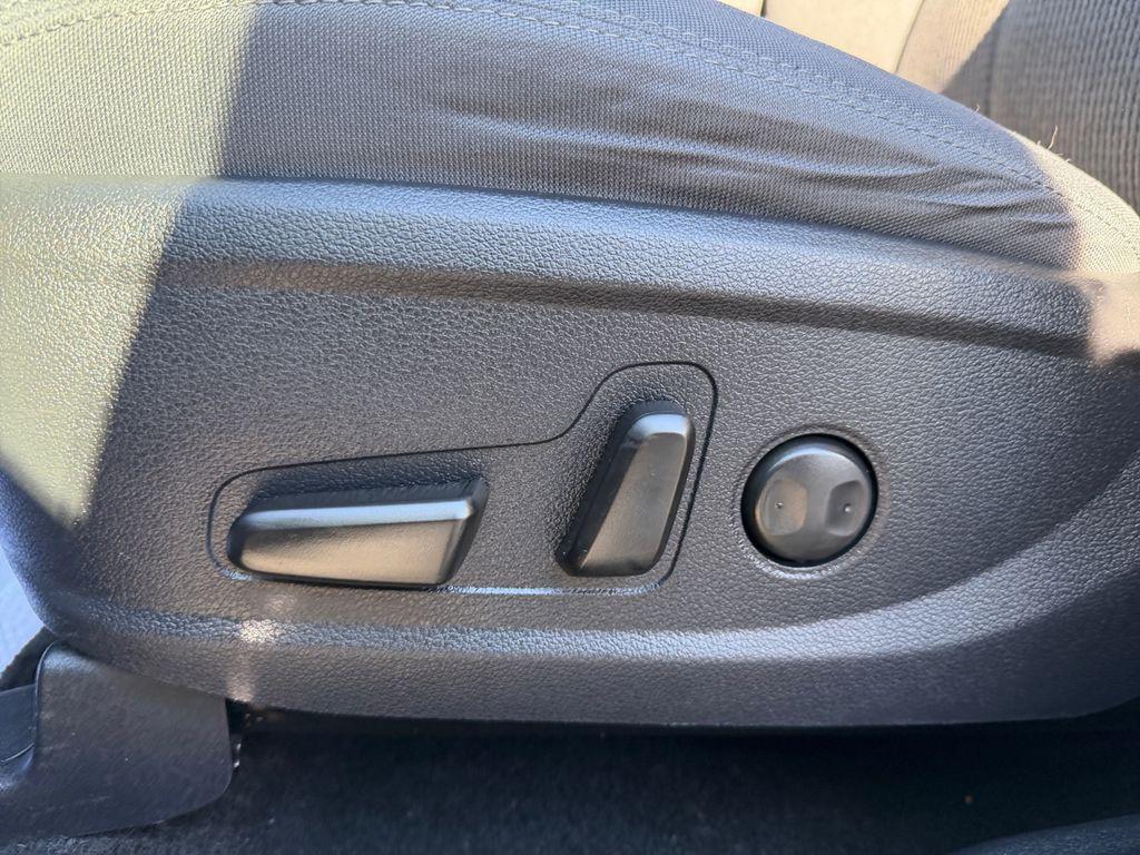 used 2020 Hyundai Santa Fe car, priced at $18,025