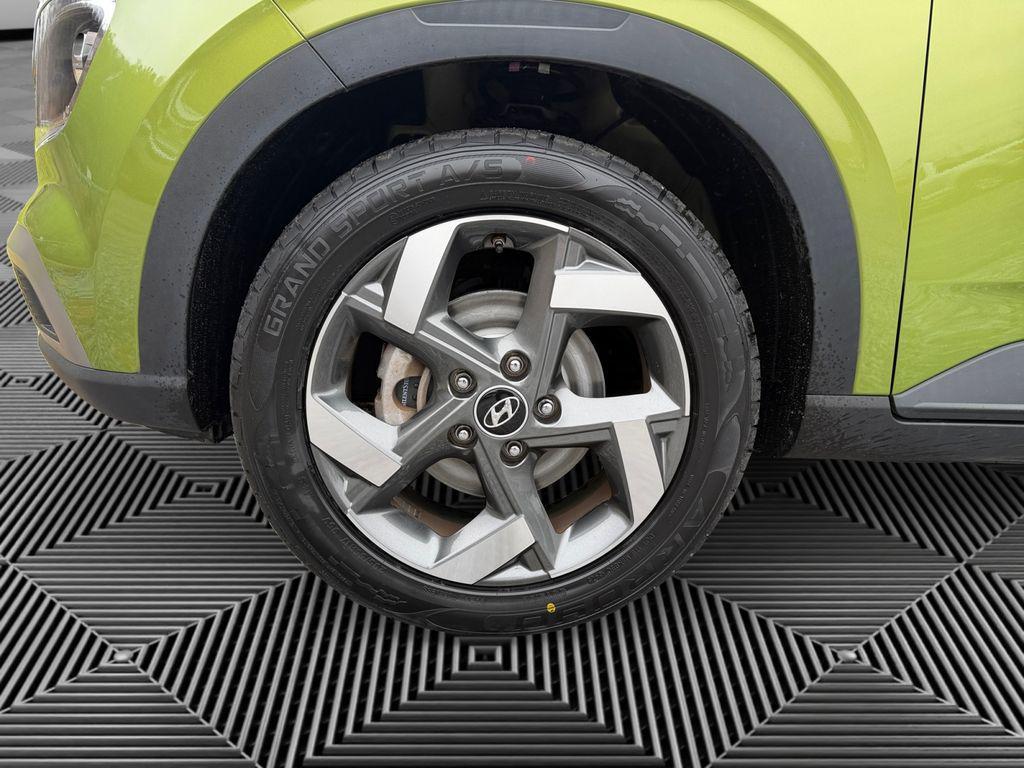 used 2022 Hyundai Venue car, priced at $17,491