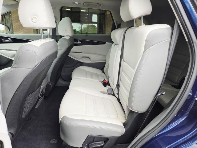 used 2019 Kia Sorento car, priced at $17,920