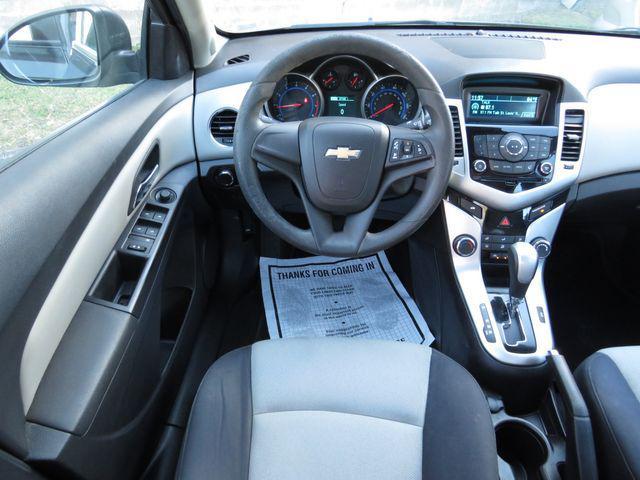 used 2015 Chevrolet Cruze car, priced at $8,800