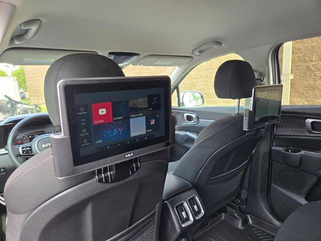 used 2022 Kia Sorento car, priced at $22,920