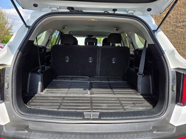 used 2022 Kia Sorento car, priced at $22,920