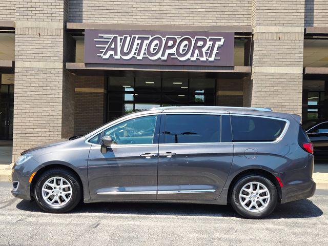used 2020 Chrysler Pacifica car, priced at $16,920