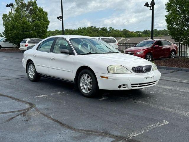 used 2005 Mercury Sable car, priced at $5,900
