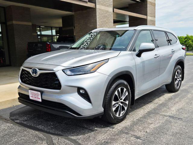 used 2022 Toyota Highlander Hybrid car, priced at $42,820