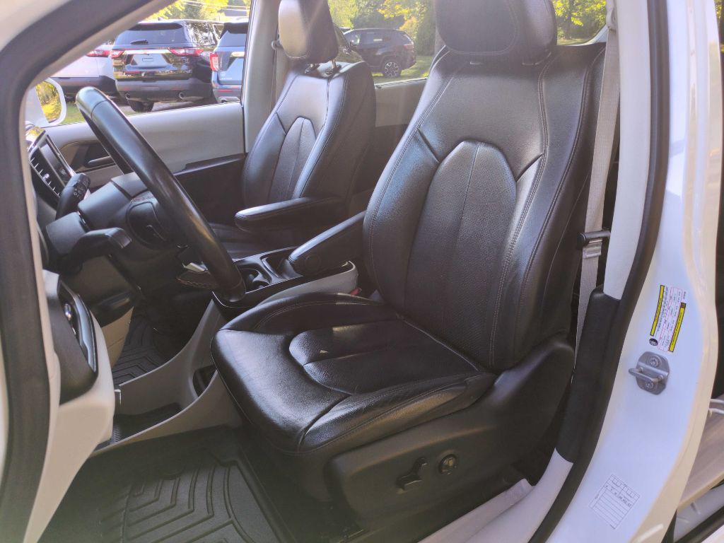 used 2020 Chrysler Pacifica car, priced at $19,975