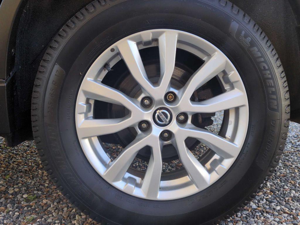 used 2017 Nissan Rogue car, priced at $15,775