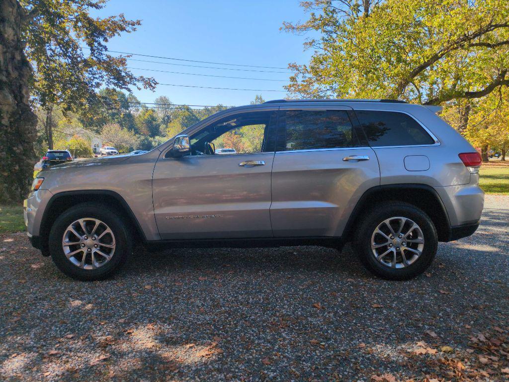 used 2015 Jeep Grand Cherokee car, priced at $14,475