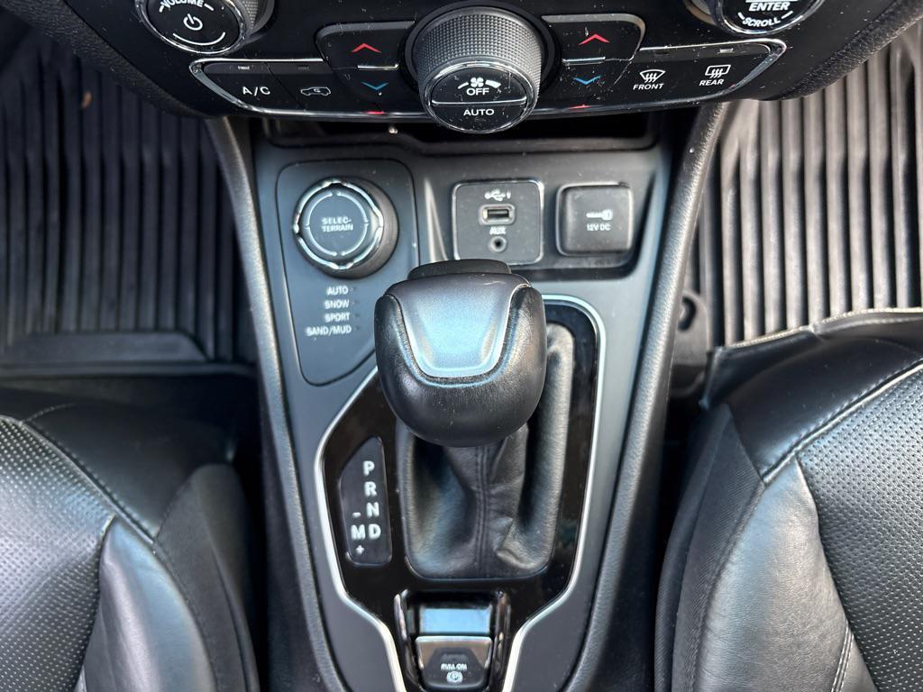 used 2020 Jeep Cherokee car, priced at $18,975