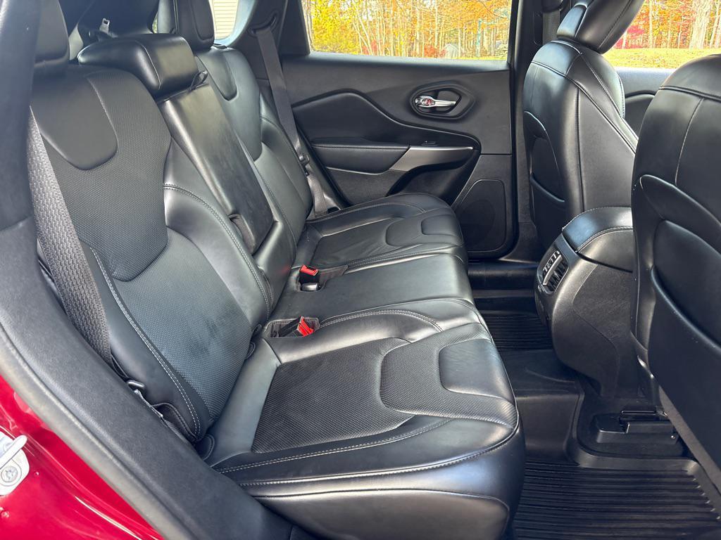 used 2020 Jeep Cherokee car, priced at $18,975