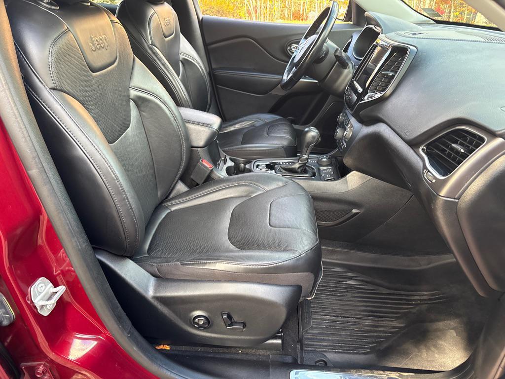 used 2020 Jeep Cherokee car, priced at $18,975