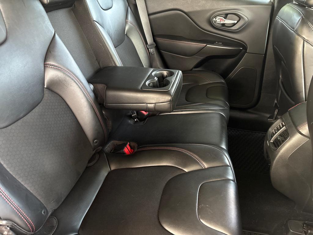 used 2019 Jeep Cherokee car, priced at $17,475