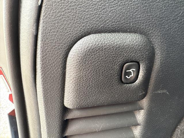 used 2017 Jeep Grand Cherokee car, priced at $17,975