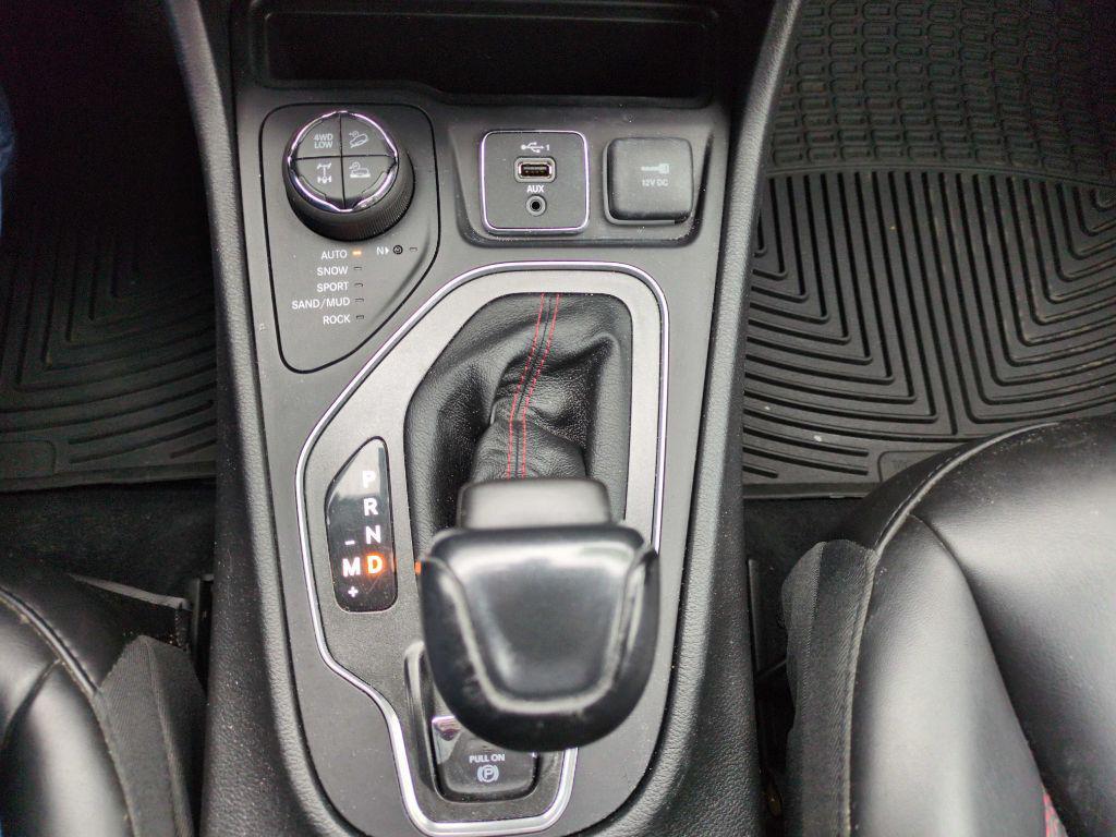 used 2021 Jeep Cherokee car, priced at $21,975