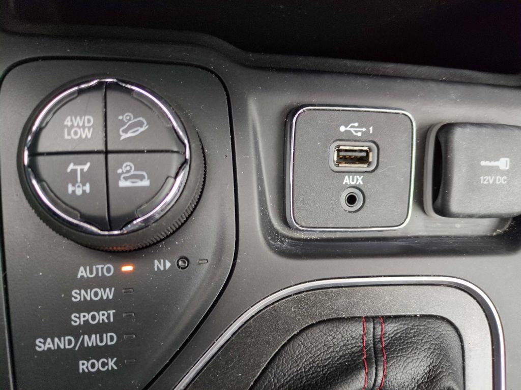 used 2021 Jeep Cherokee car, priced at $21,975