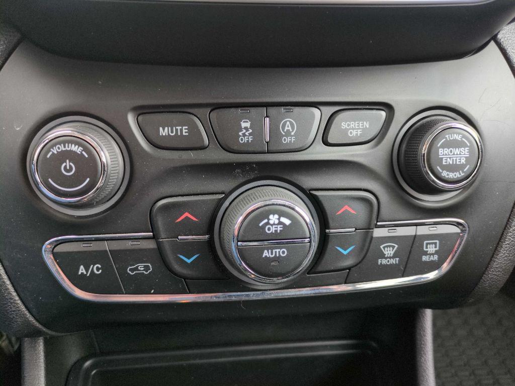 used 2021 Jeep Cherokee car, priced at $21,975