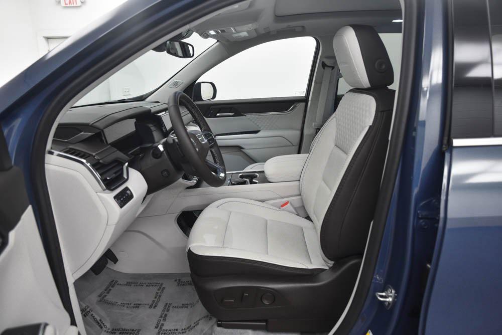 used 2024 GMC Acadia car, priced at $53,199