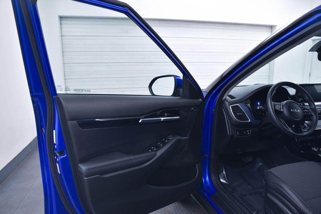 used 2023 Kia Seltos car, priced at $20,995