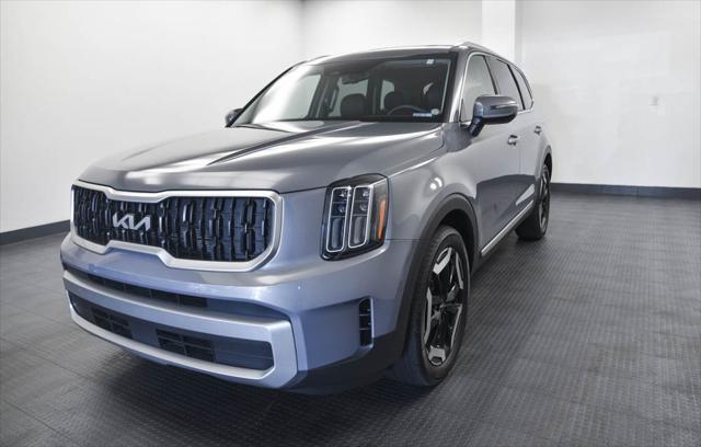 used 2023 Kia Telluride car, priced at $37,395