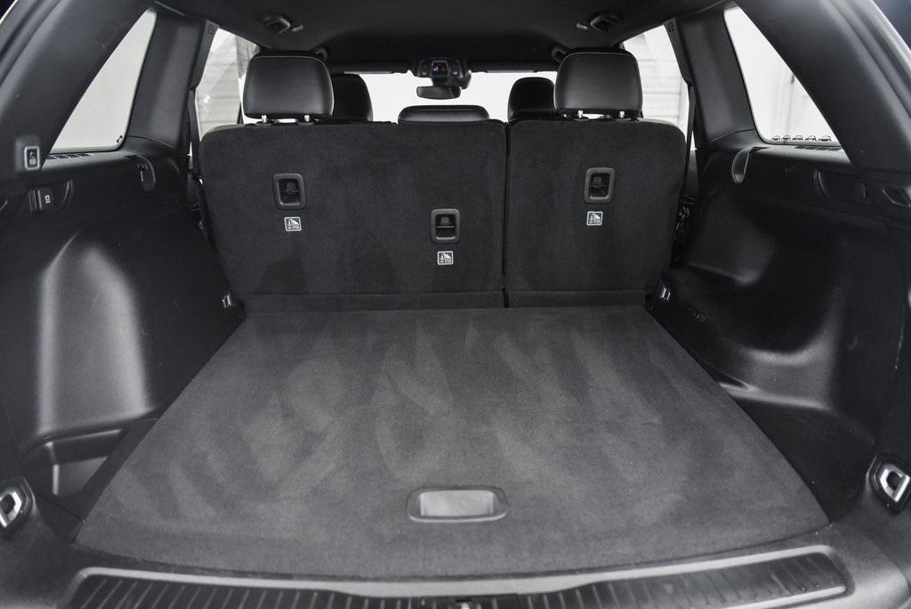 used 2023 Jeep Grand Cherokee car, priced at $27,895