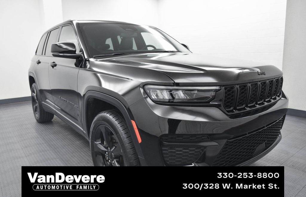 used 2023 Jeep Grand Cherokee car, priced at $27,895