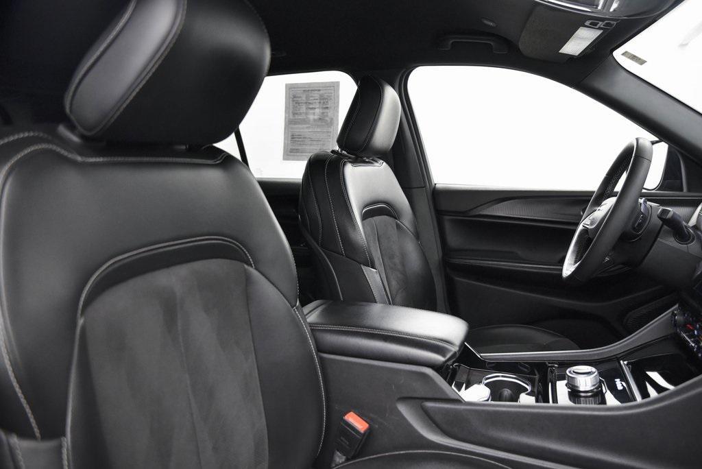 used 2023 Jeep Grand Cherokee car, priced at $27,895