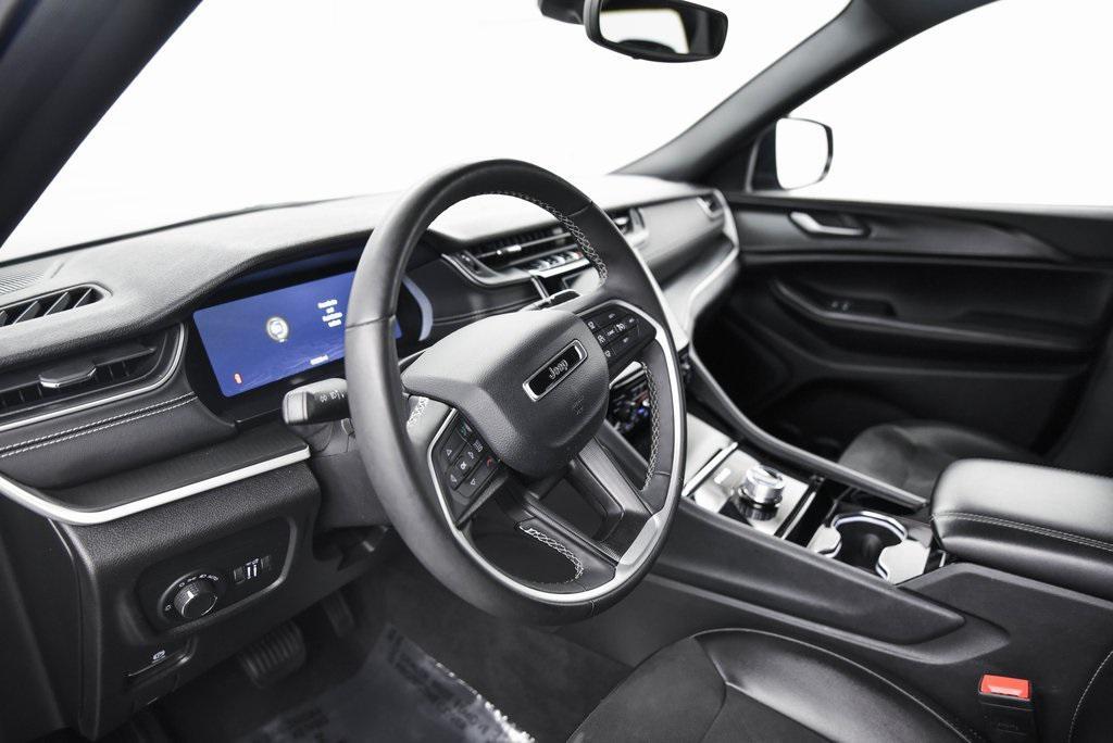 used 2023 Jeep Grand Cherokee car, priced at $27,895