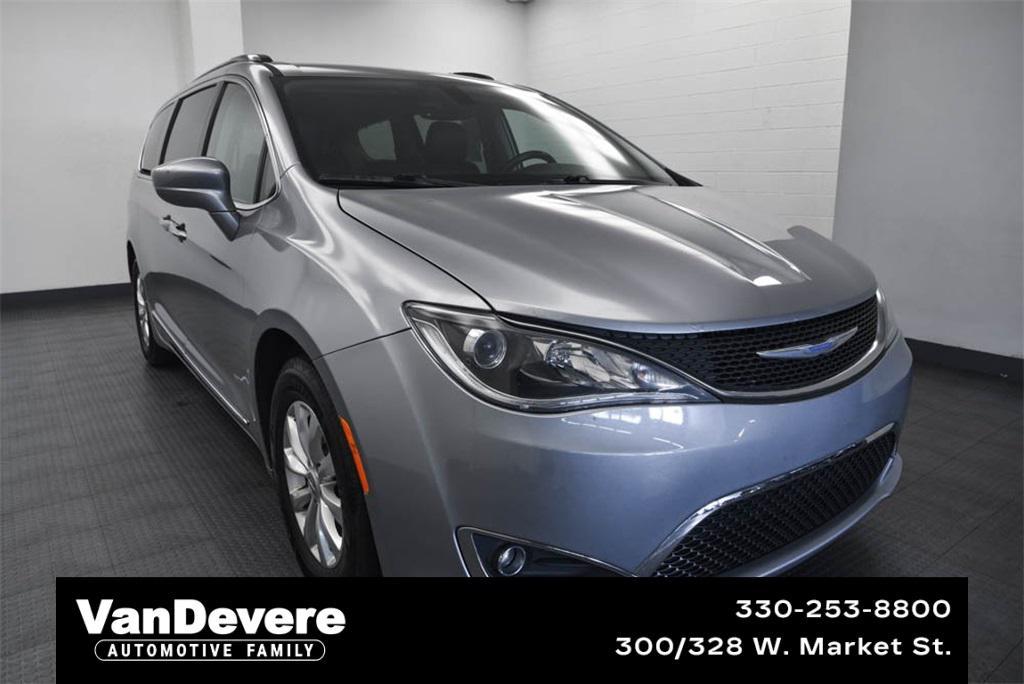 used 2019 Chrysler Pacifica car, priced at $12,376