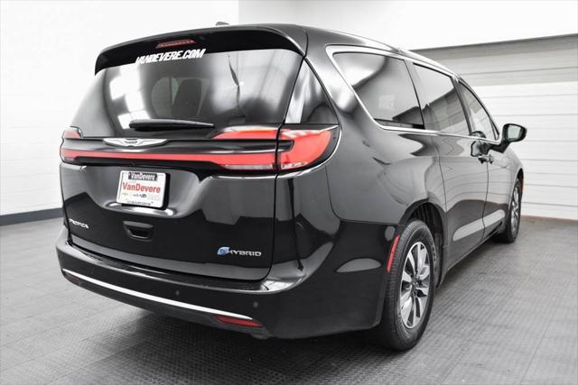 used 2023 Chrysler Pacifica Hybrid car, priced at $27,598