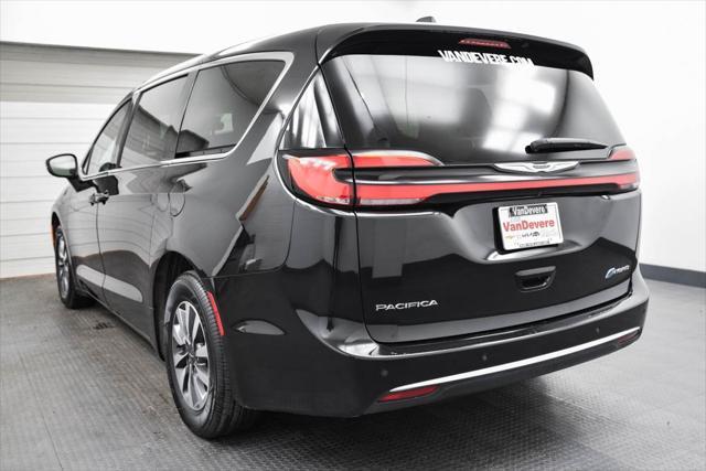 used 2023 Chrysler Pacifica Hybrid car, priced at $27,598