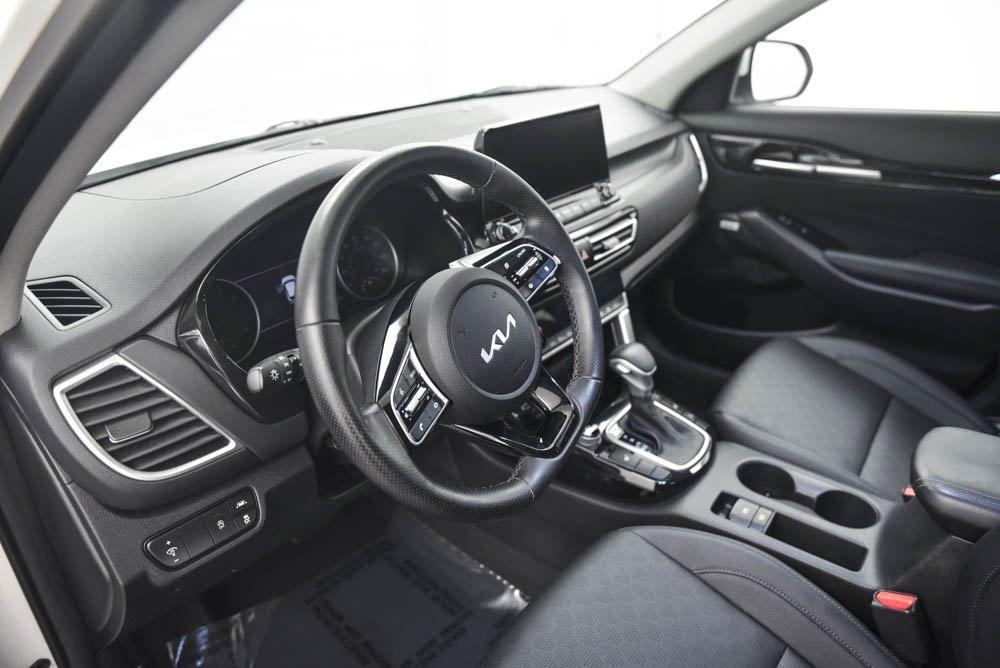 used 2023 Kia Seltos car, priced at $23,441