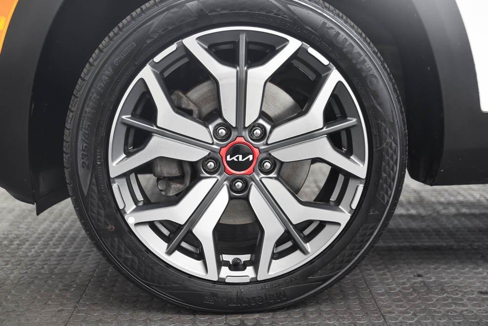 used 2023 Kia Seltos car, priced at $23,441