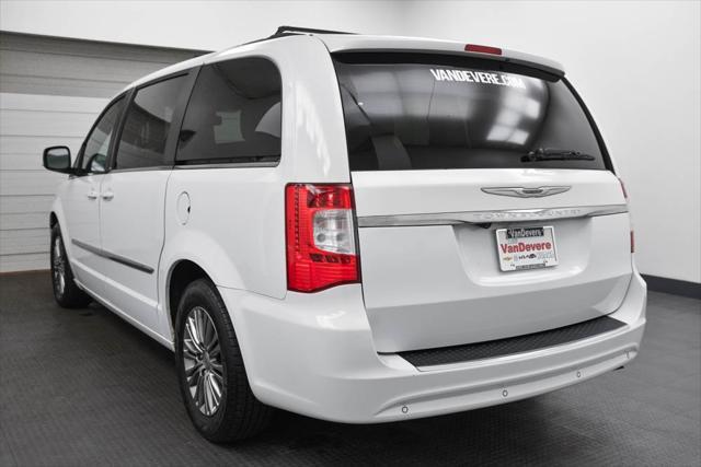 used 2014 Chrysler Town & Country car, priced at $9,325