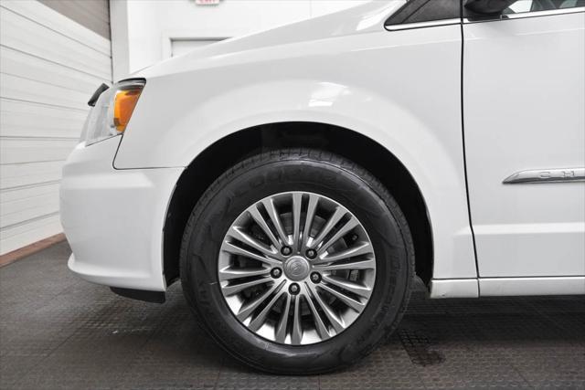 used 2014 Chrysler Town & Country car, priced at $9,325