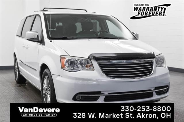 used 2014 Chrysler Town & Country car, priced at $9,325