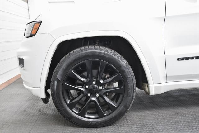 used 2017 Jeep Grand Cherokee car, priced at $13,903