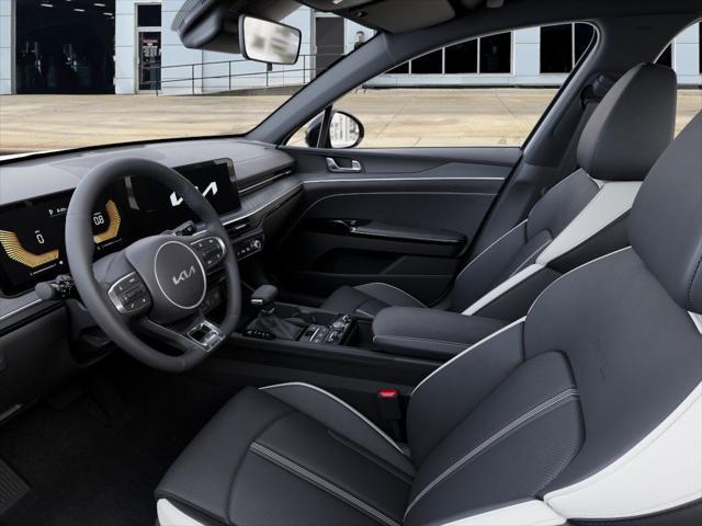 new 2025 Kia K5 car, priced at $30,070