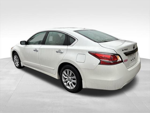 used 2015 Nissan Altima car