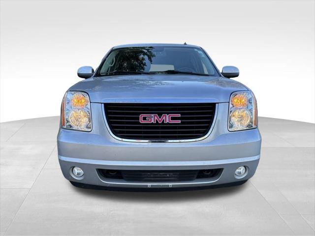 used 2013 GMC Yukon XL car, priced at $15,950