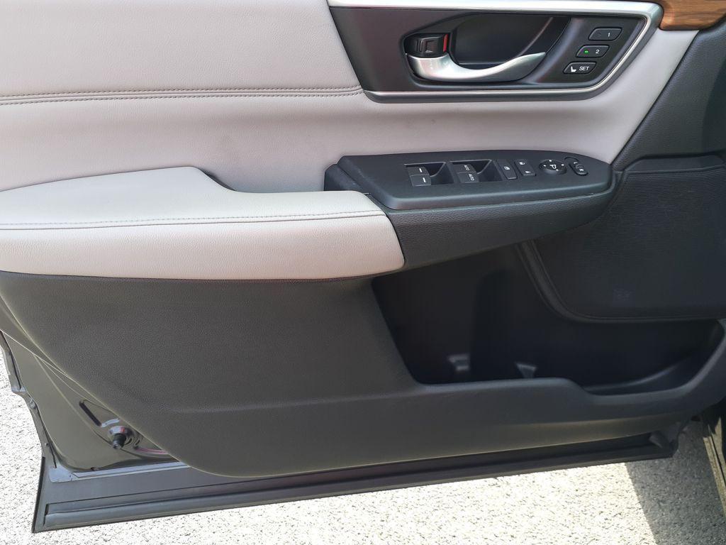 used 2017 Honda CR-V car, priced at $15,752