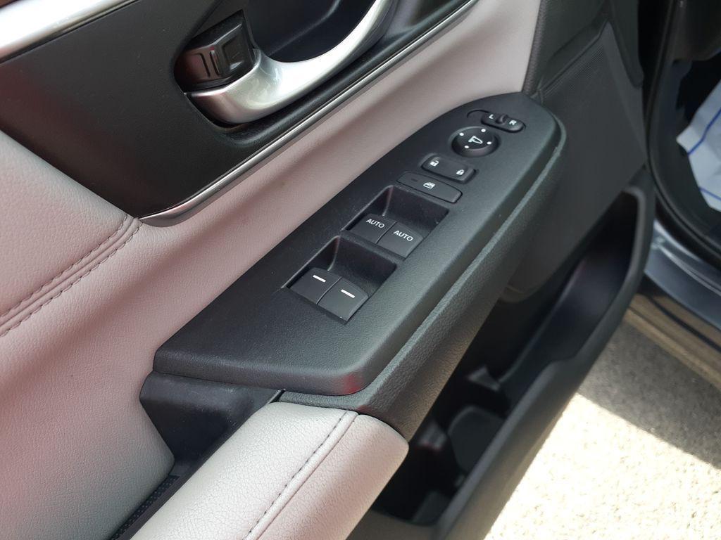 used 2017 Honda CR-V car, priced at $15,752