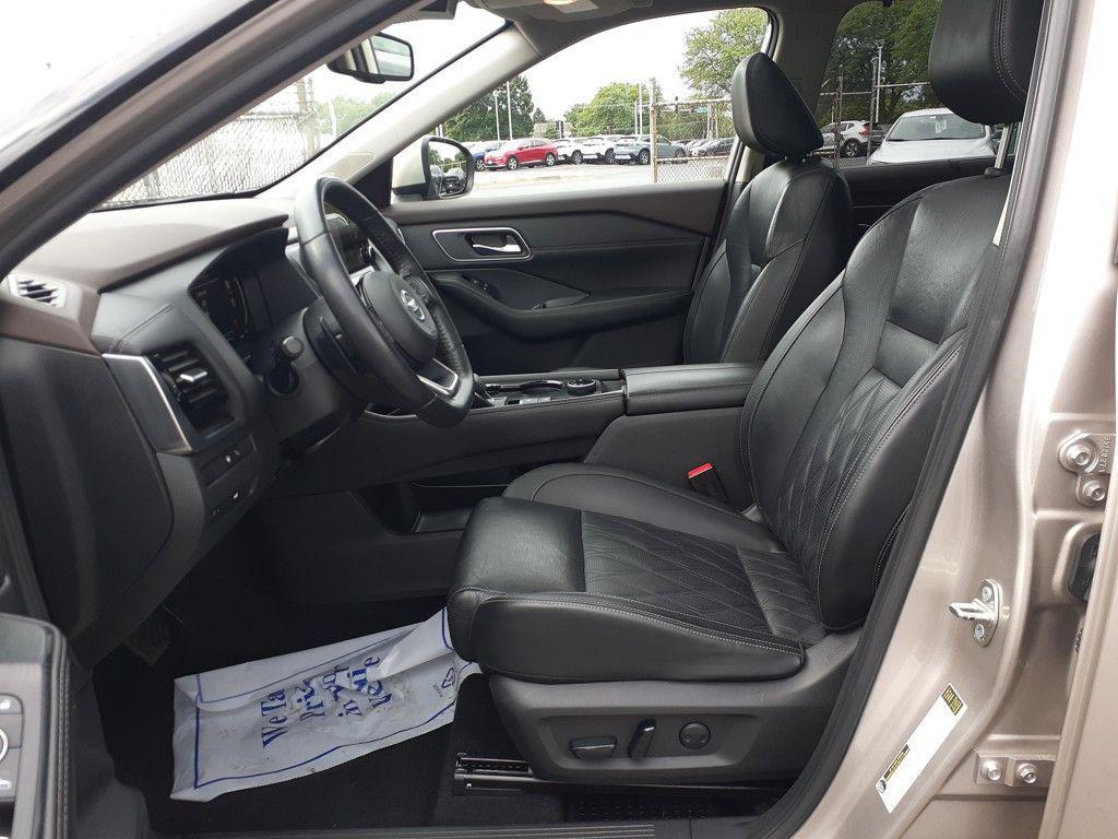 used 2021 Nissan Rogue car, priced at $17,995