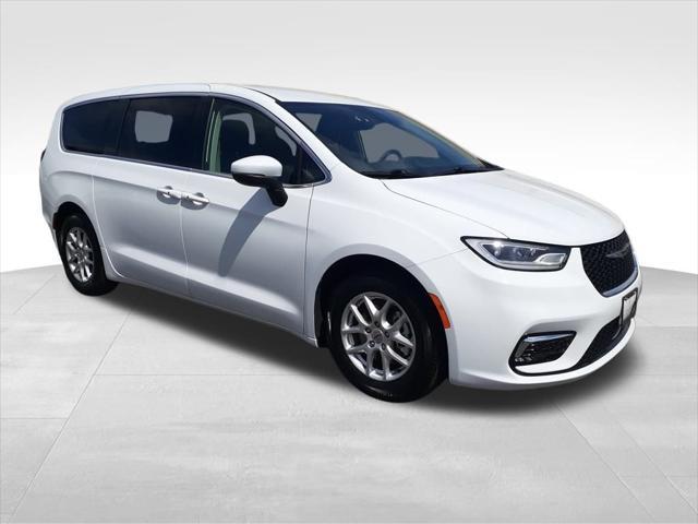 used 2023 Chrysler Pacifica car, priced at $22,571